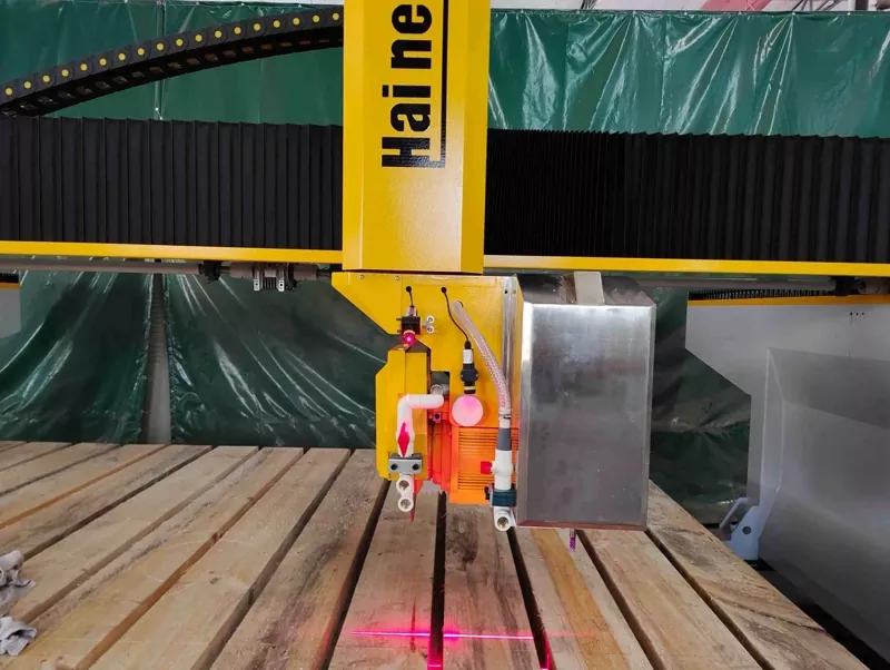 Зошто пилата за мост со CNC со 4 оски е менувач на играта за обработка на камења